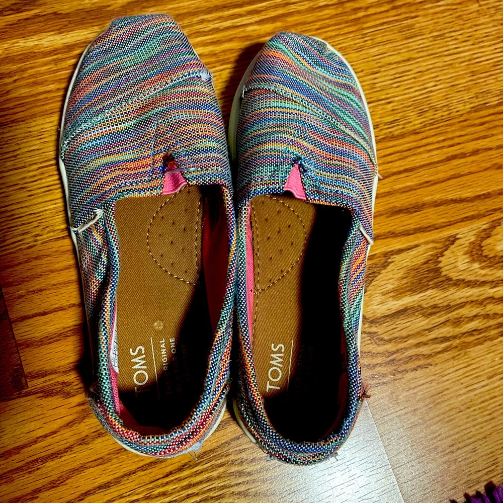 Toms Slip Ons - Youth Size 13